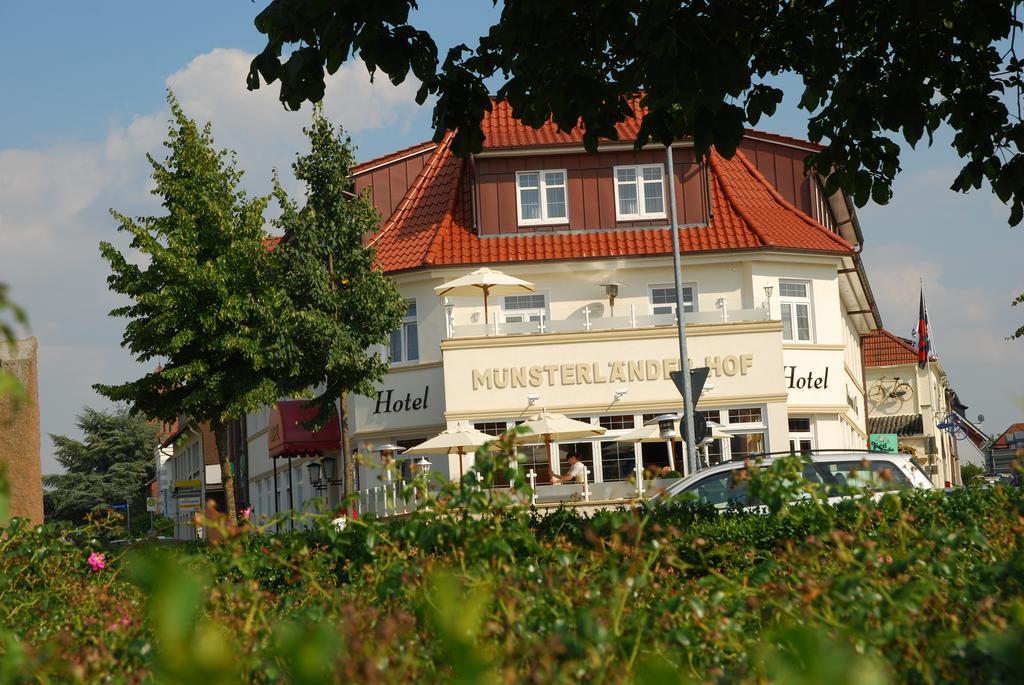 Muensterlaender Hof Hotel คลอปเพนบวร์ก ภายนอก รูปภาพ