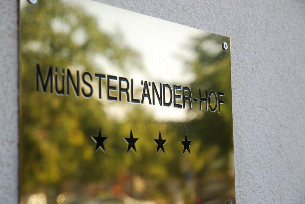 Muensterlaender Hof Hotel คลอปเพนบวร์ก ภายนอก รูปภาพ